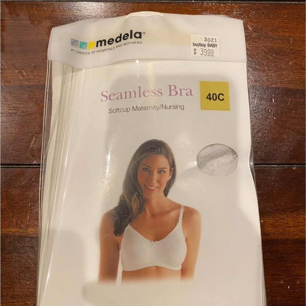 NEW Medela Seamless Bra Maternity Nursing 40C White